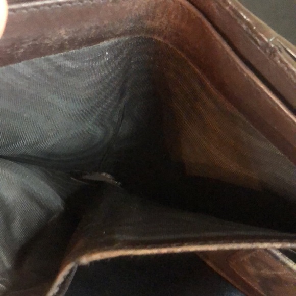 GUCCI Guccissima GG Brown Lambskin Bifold Wallet With Billfold & Coin Section - Picture 16 of 17